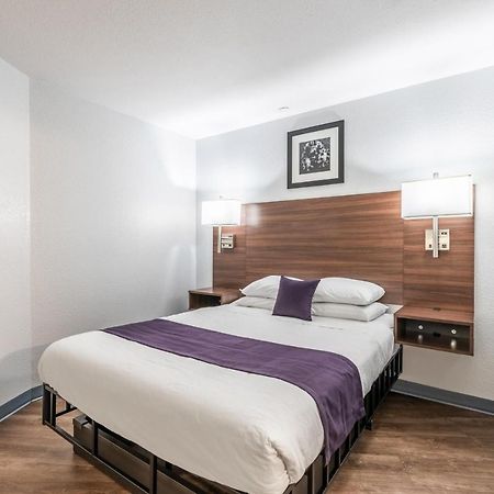 Americas Best Value Inn Searcy Bagian luar foto