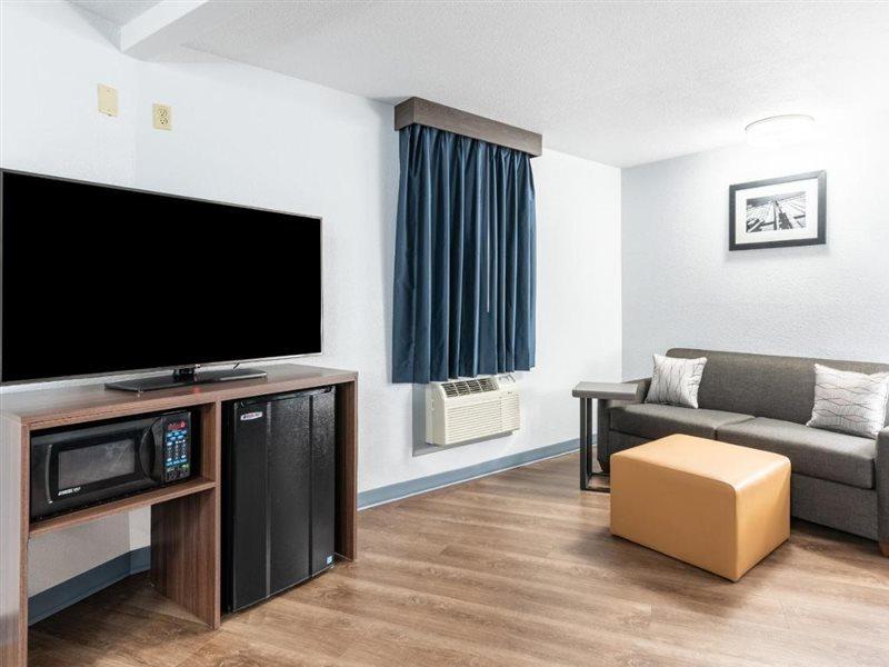 Americas Best Value Inn Searcy Bagian luar foto