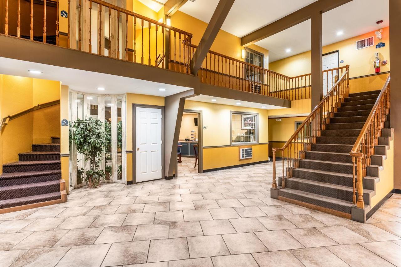 Americas Best Value Inn Searcy Bagian luar foto