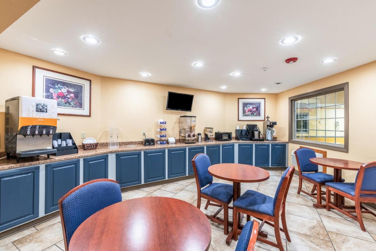 Americas Best Value Inn Searcy Bagian luar foto