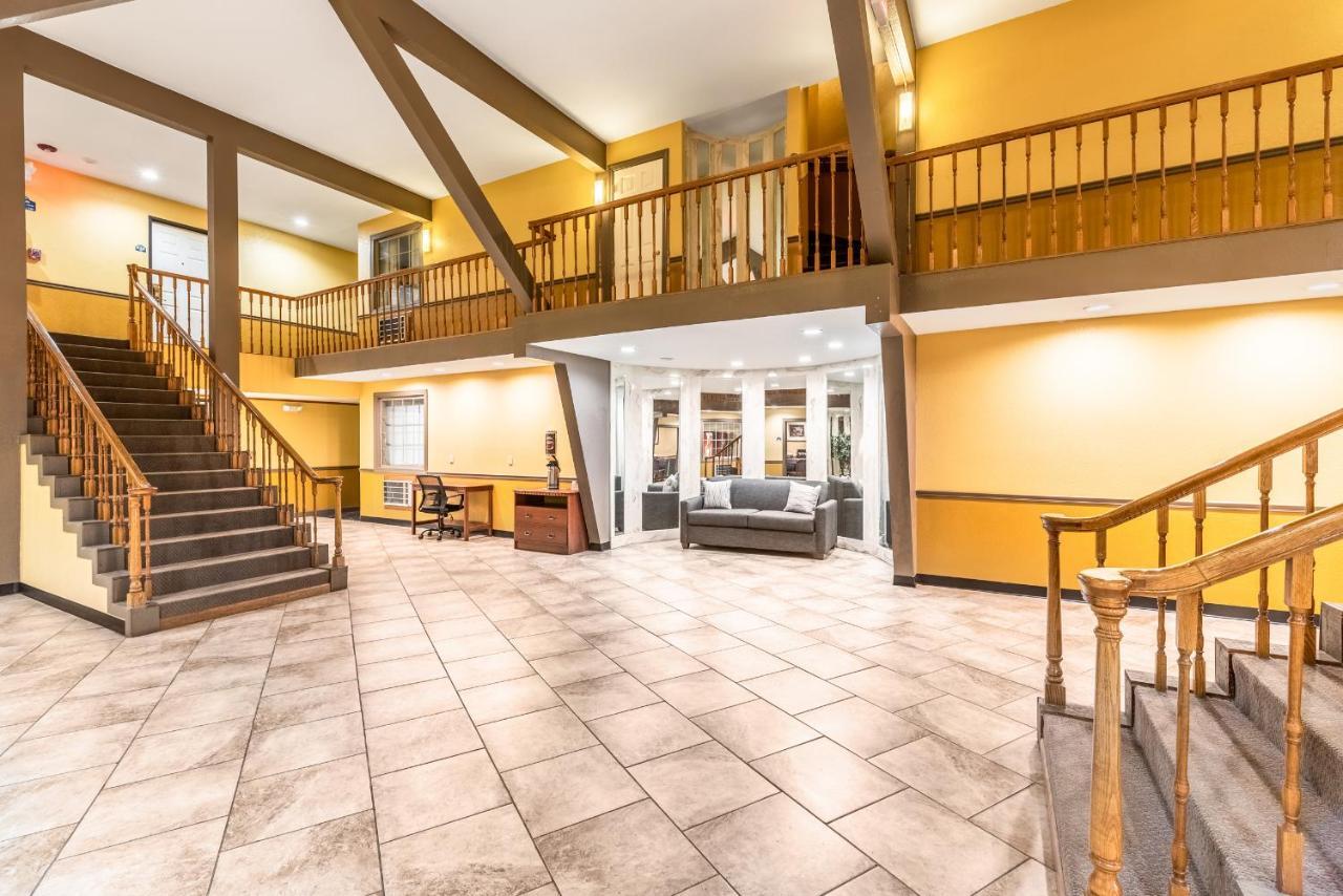 Americas Best Value Inn Searcy Bagian luar foto
