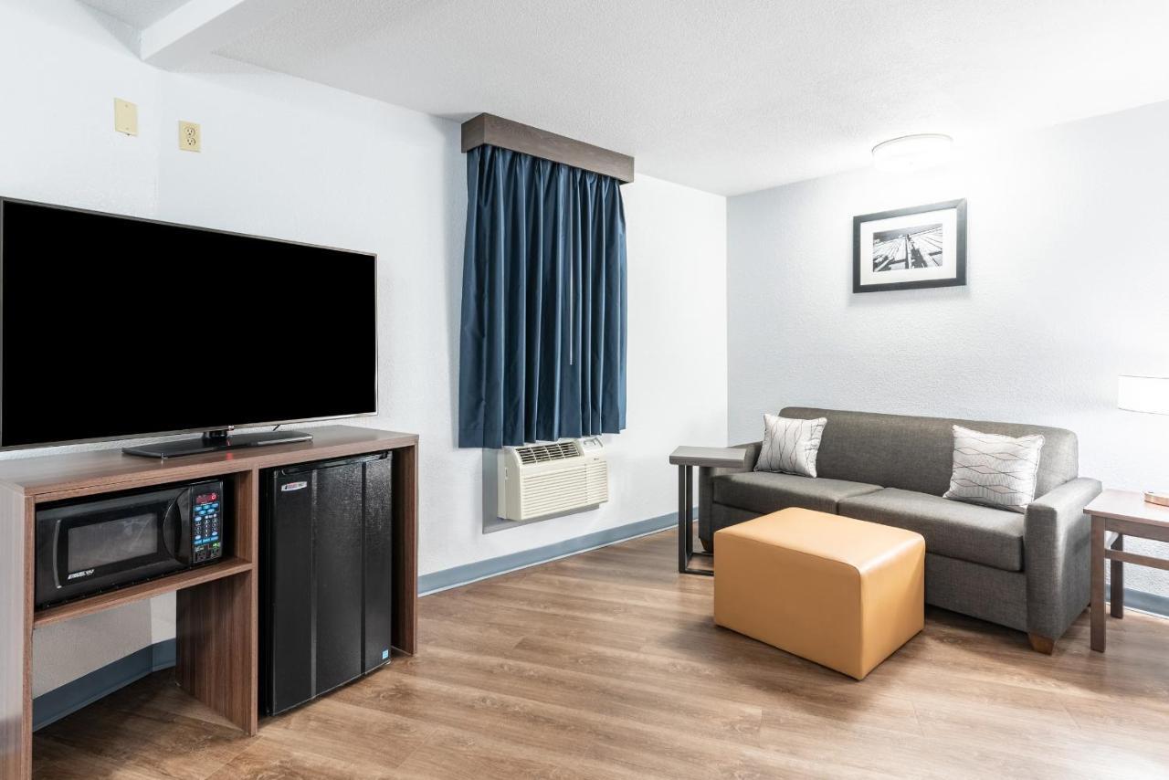 Americas Best Value Inn Searcy Bagian luar foto